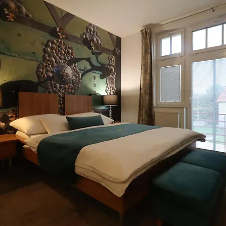 Hotel Boutique Golf Garni 3*