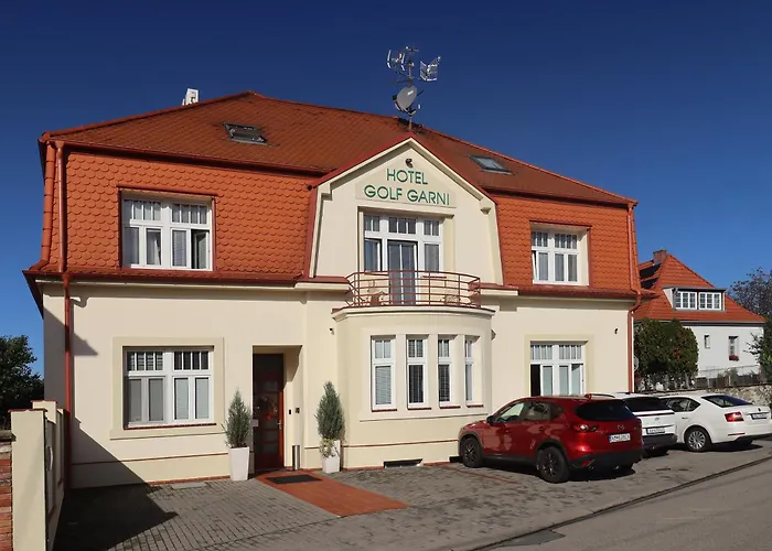 Boutique Golf Garni Hotell 3*